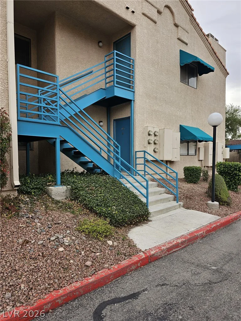 4425 Woodpine, Las Vegas, NV 89119