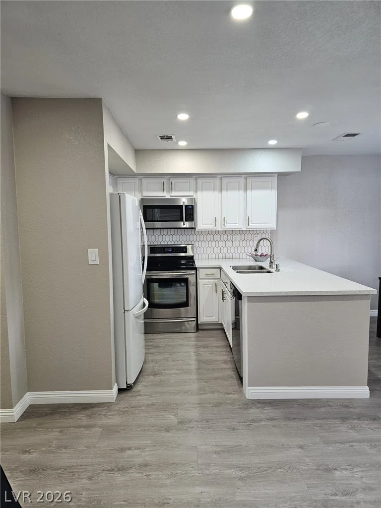 4425 Woodpine, Las Vegas, NV 89119