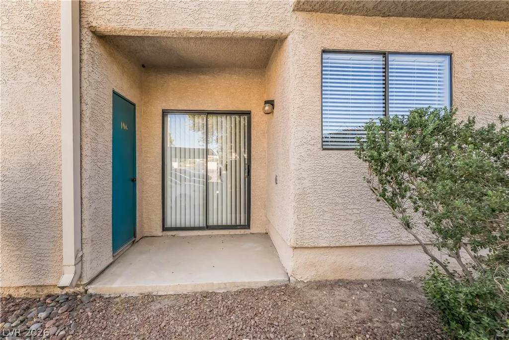 4425 Woodpine, Las Vegas, NV 89119