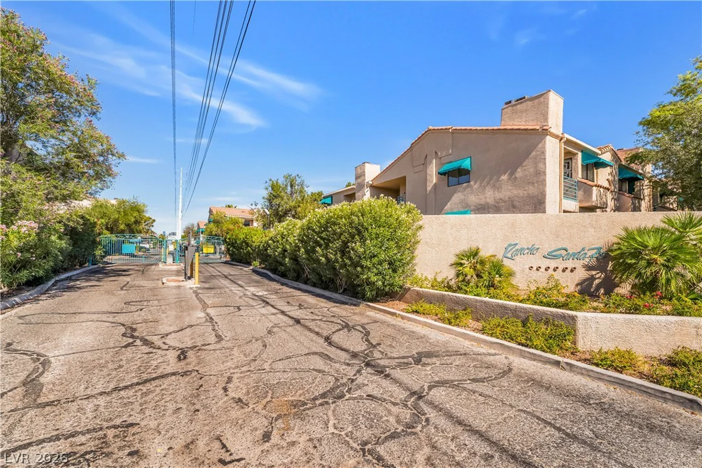 4425 Woodpine, Las Vegas, NV 89119