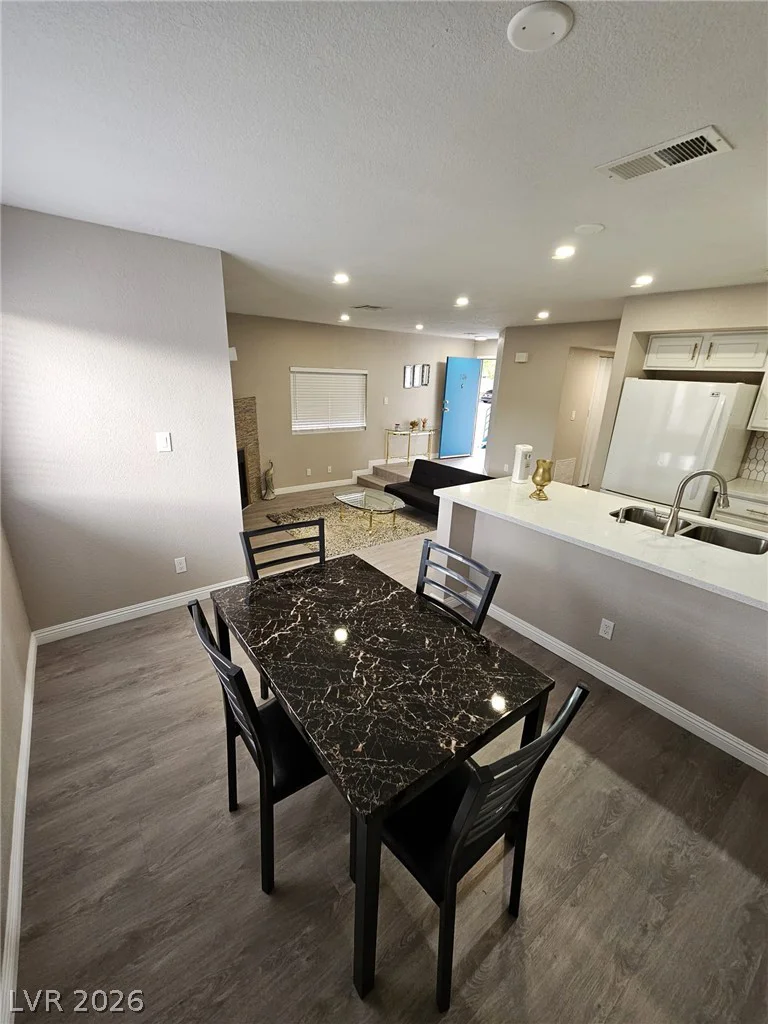 4425 Woodpine, Las Vegas, NV 89119