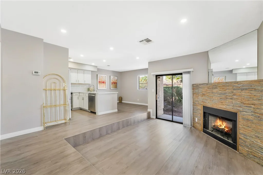 4425 Woodpine, Las Vegas, NV 89119