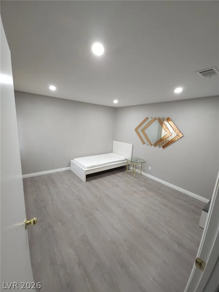 4425 Woodpine, Las Vegas, NV 89119