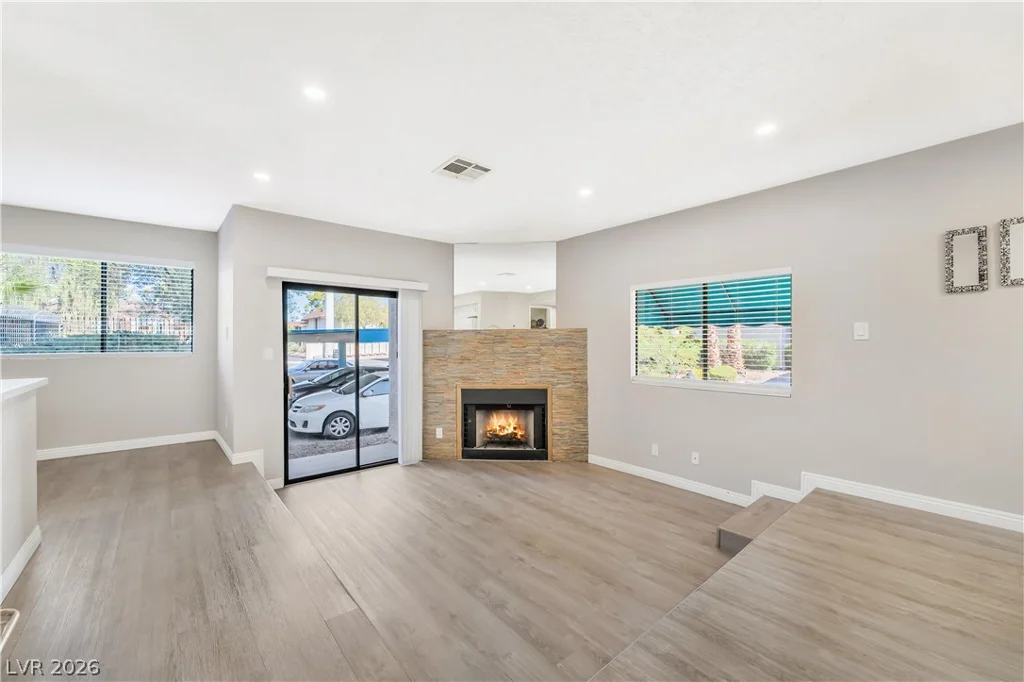 4425 Woodpine, Las Vegas, NV 89119