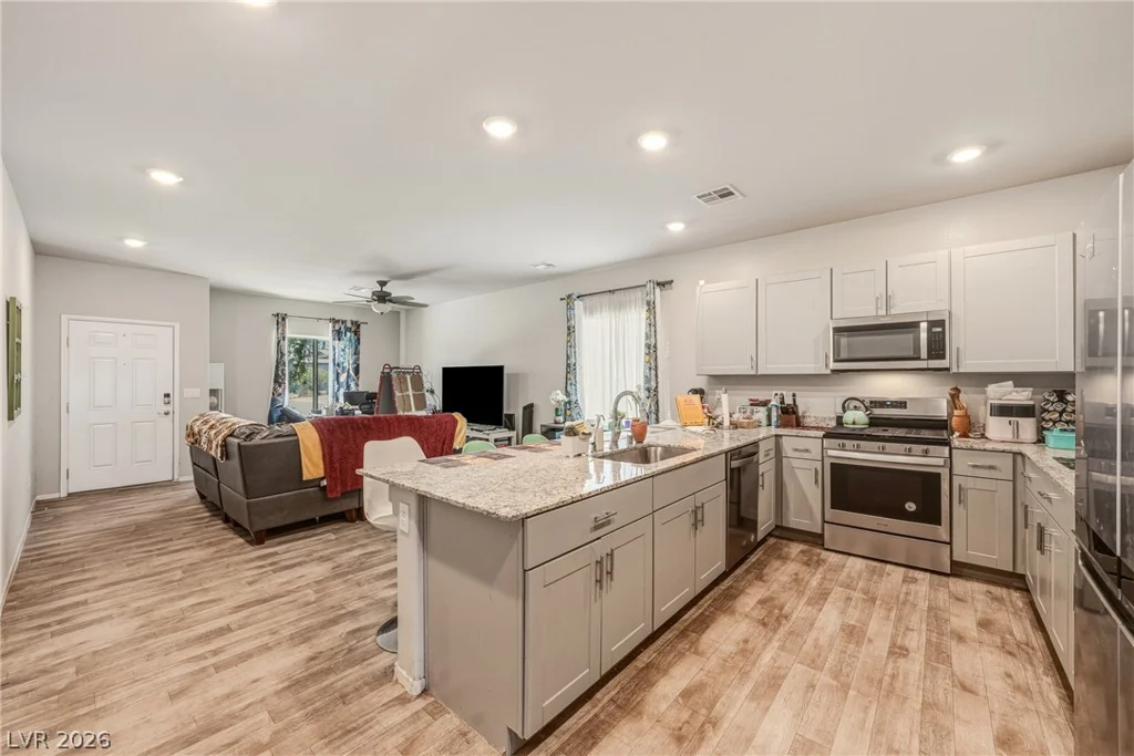 4418 Meadow Glade, North Las Vegas, NV 89084