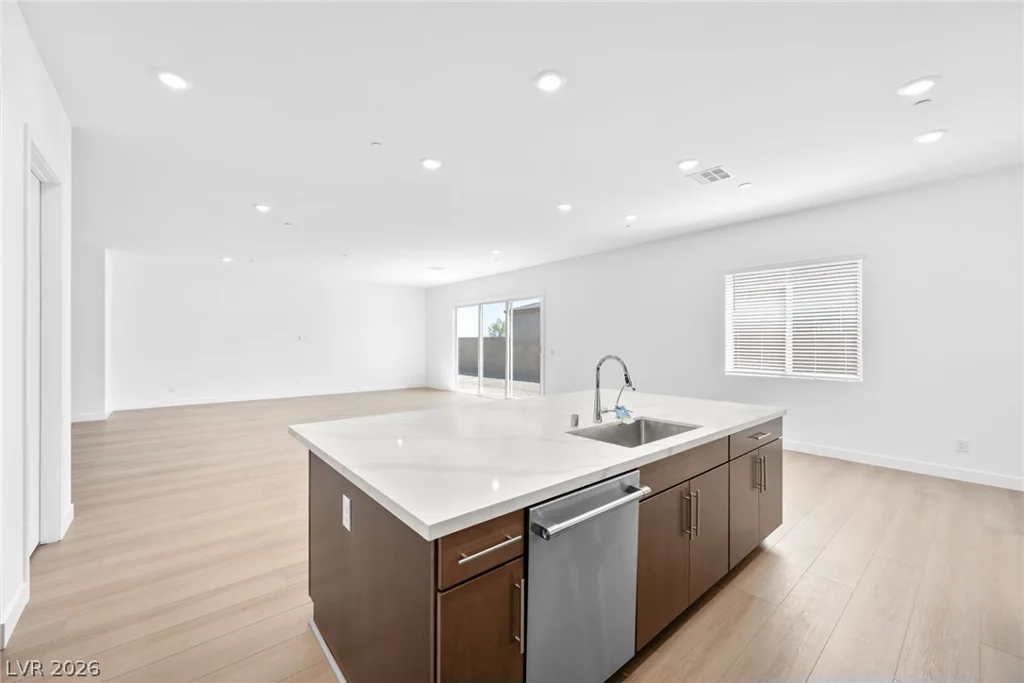 206 Devon Crest, Henderson, NV 89015