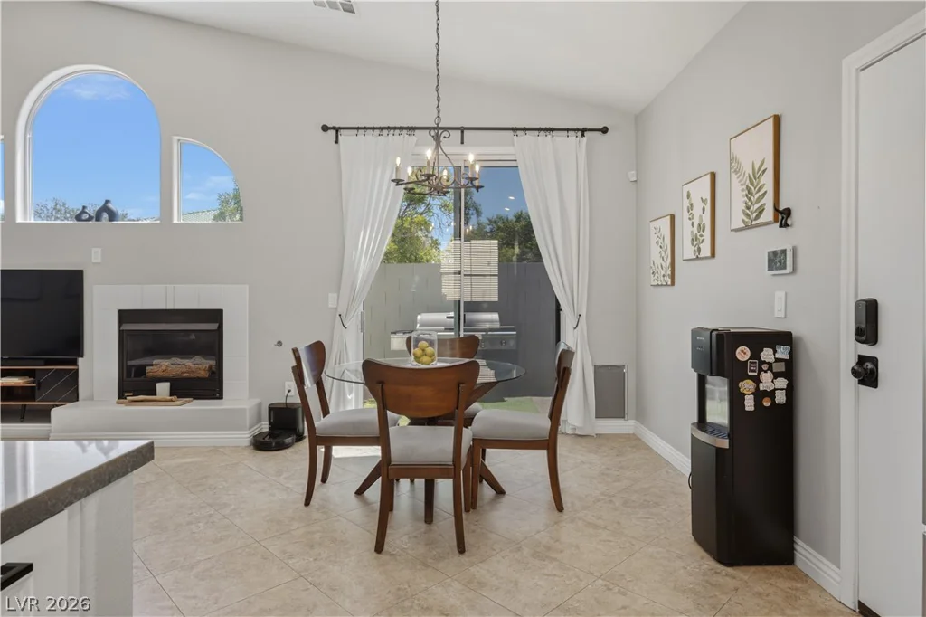 8710 Villa Ariel, Las Vegas, NV 89147