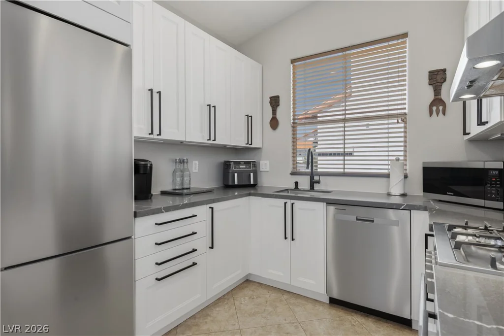 8710 Villa Ariel, Las Vegas, NV 89147