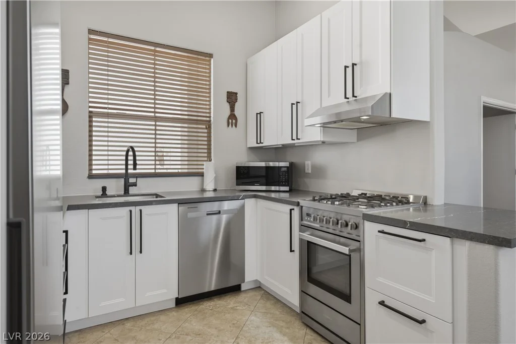 8710 Villa Ariel, Las Vegas, NV 89147