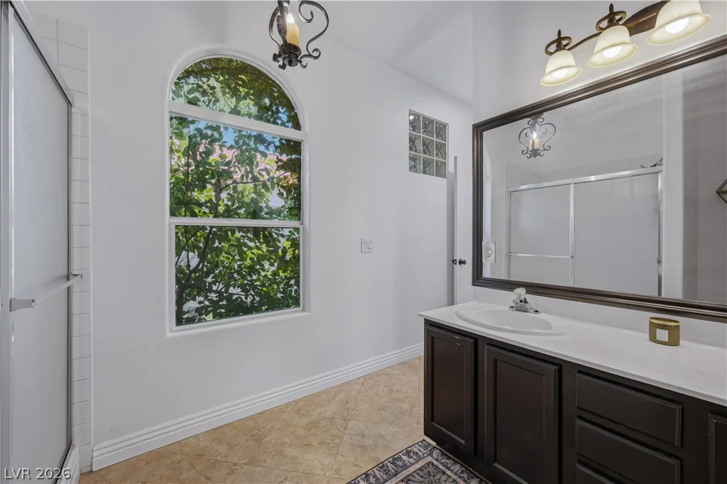 8710 Villa Ariel, Las Vegas, NV 89147