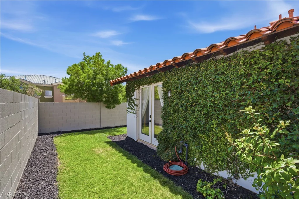 8710 Villa Ariel, Las Vegas, NV 89147
