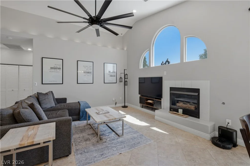 8710 Villa Ariel, Las Vegas, NV 89147