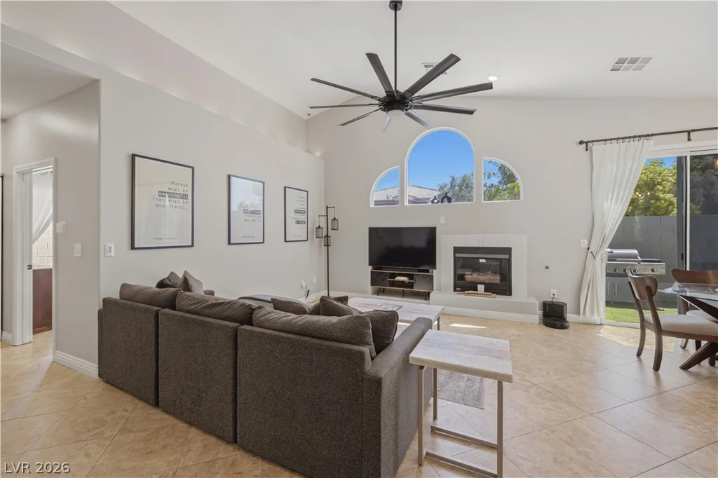 8710 Villa Ariel, Las Vegas, NV 89147