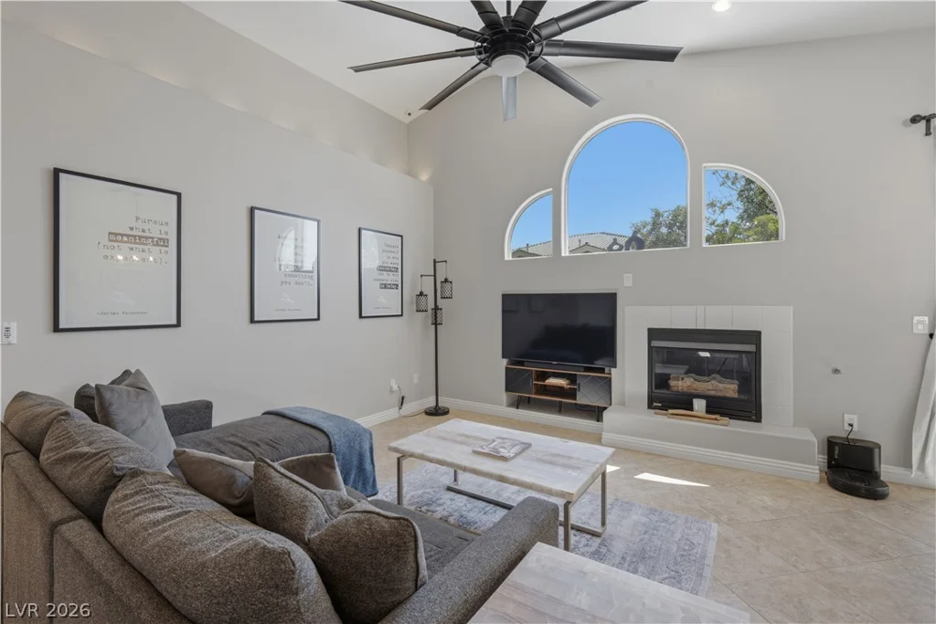 8710 Villa Ariel, Las Vegas, NV 89147