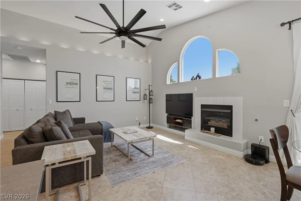 8710 Villa Ariel, Las Vegas, NV 89147