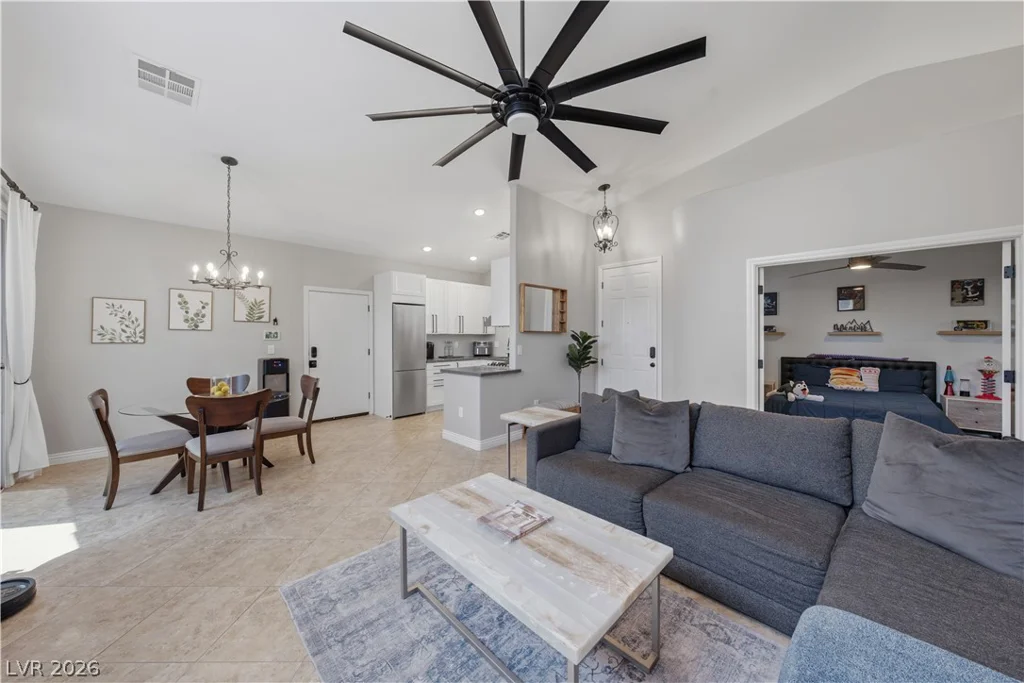 8710 Villa Ariel, Las Vegas, NV 89147
