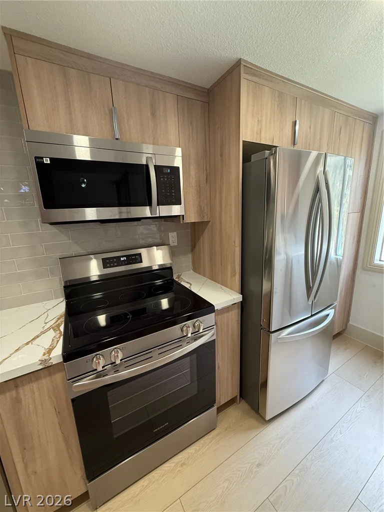 750 Royal Crest, Las Vegas, NV 89169