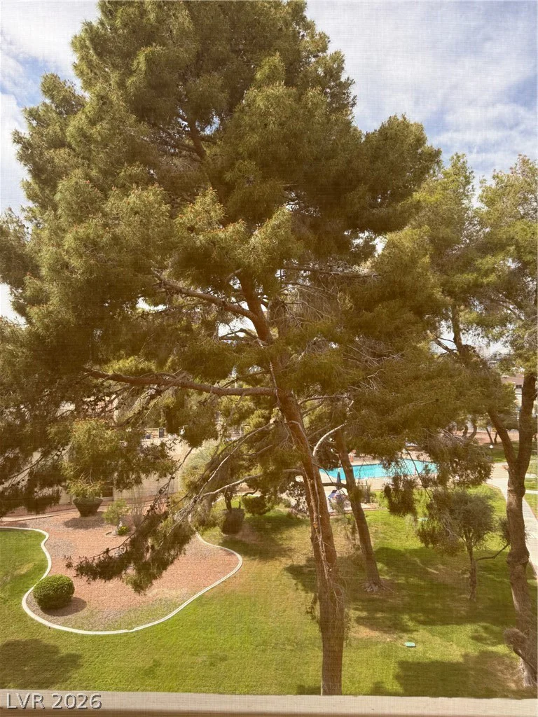750 Royal Crest, Las Vegas, NV 89169