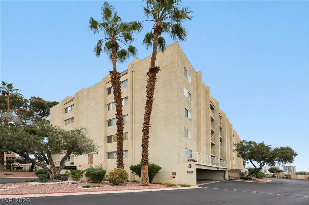 750 Royal Crest, Las Vegas, NV 89169