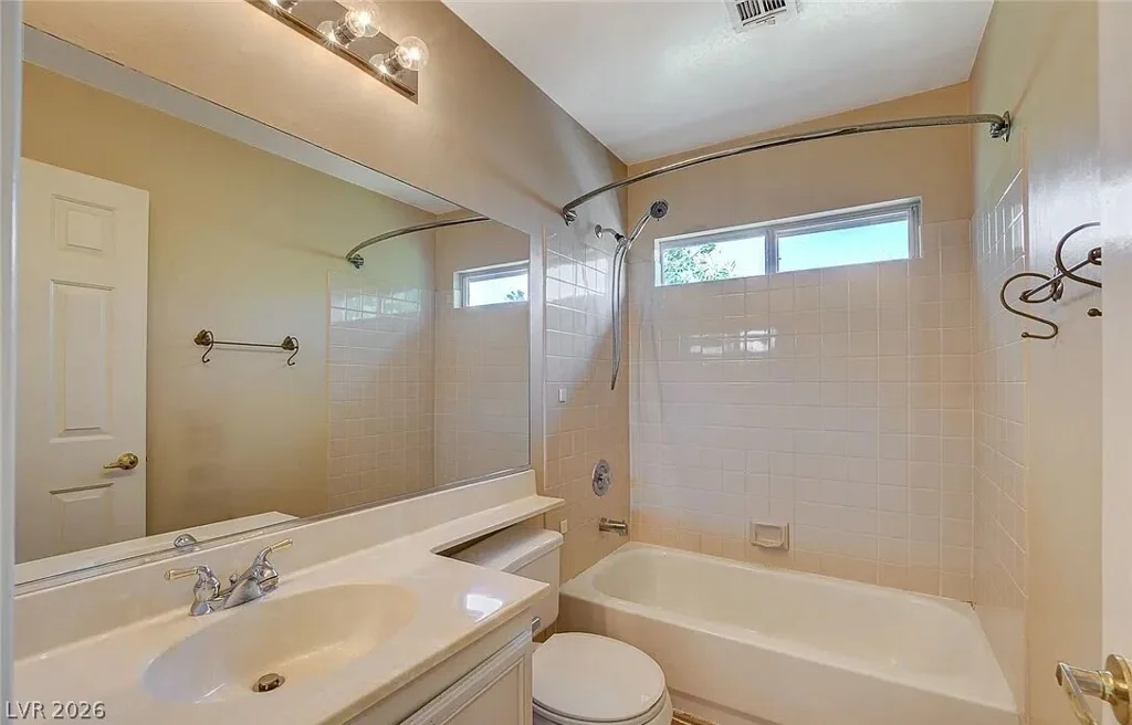 10300 Forum Hills, Las Vegas, NV 89144