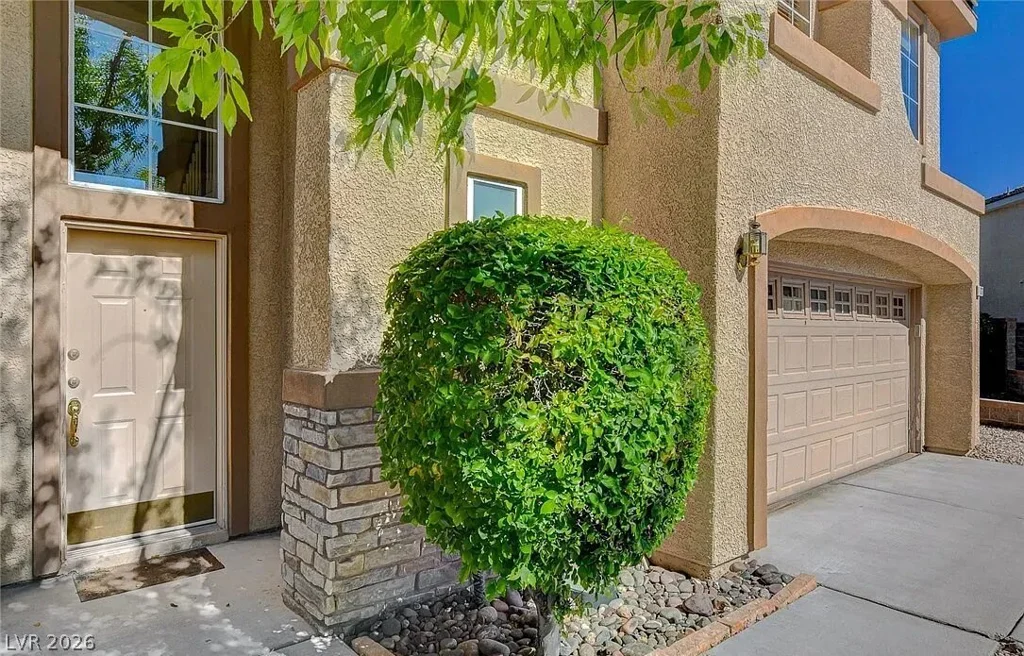 10300 Forum Hills, Las Vegas, NV 89144