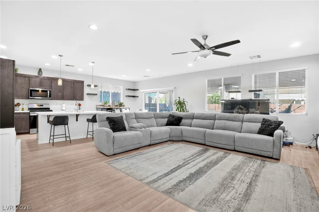 6281 Angora Peak, Las Vegas, NV 89115