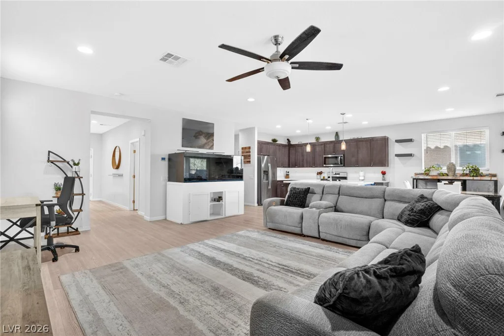 6281 Angora Peak, Las Vegas, NV 89115