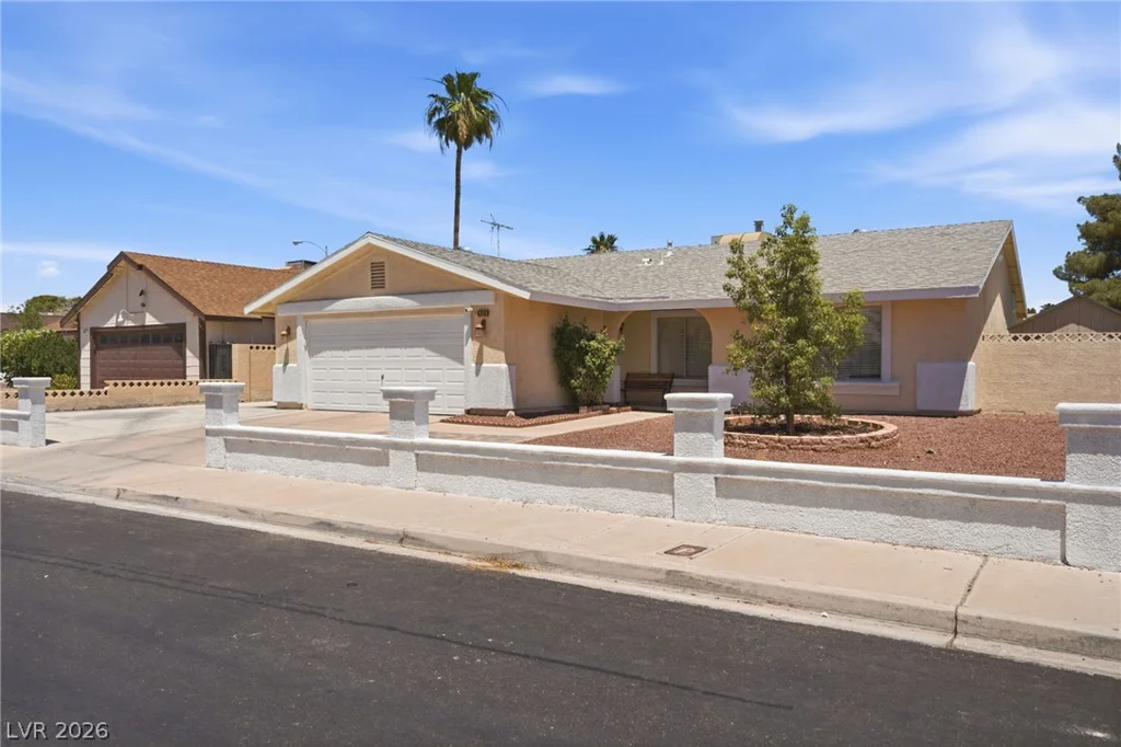 5752 Arbor Oak, Las Vegas, NV 89142
