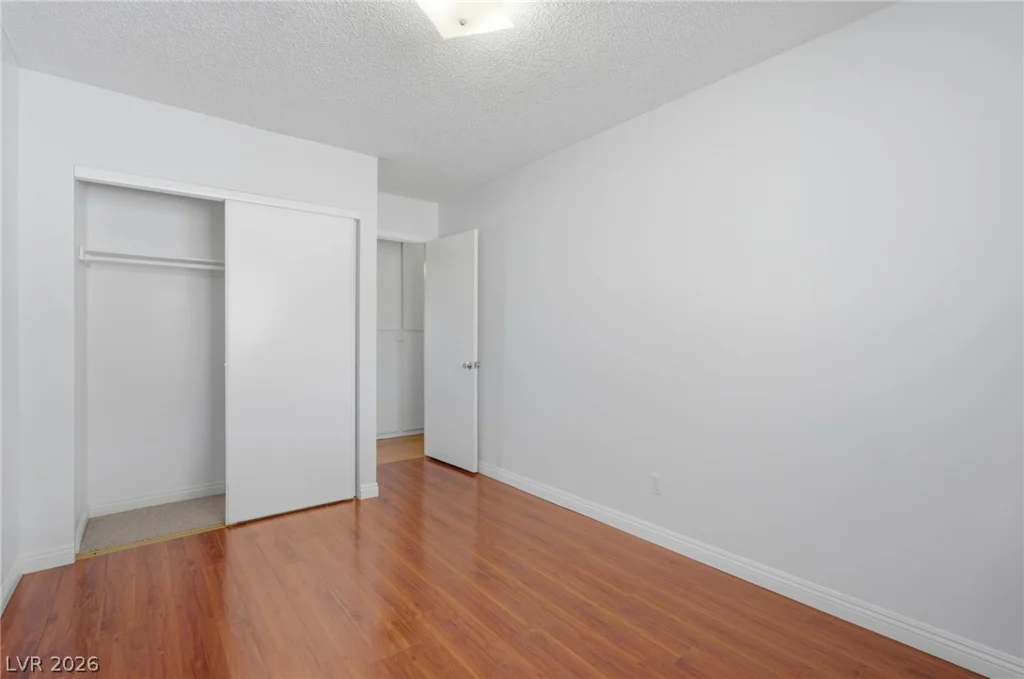 5752 Arbor Oak, Las Vegas, NV 89142