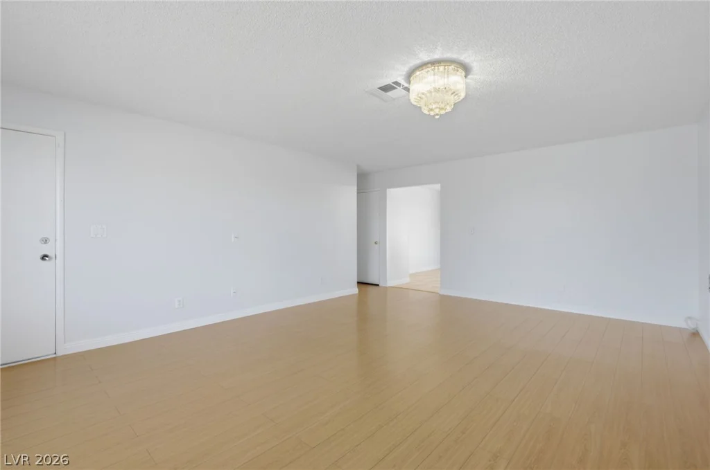 5752 Arbor Oak, Las Vegas, NV 89142