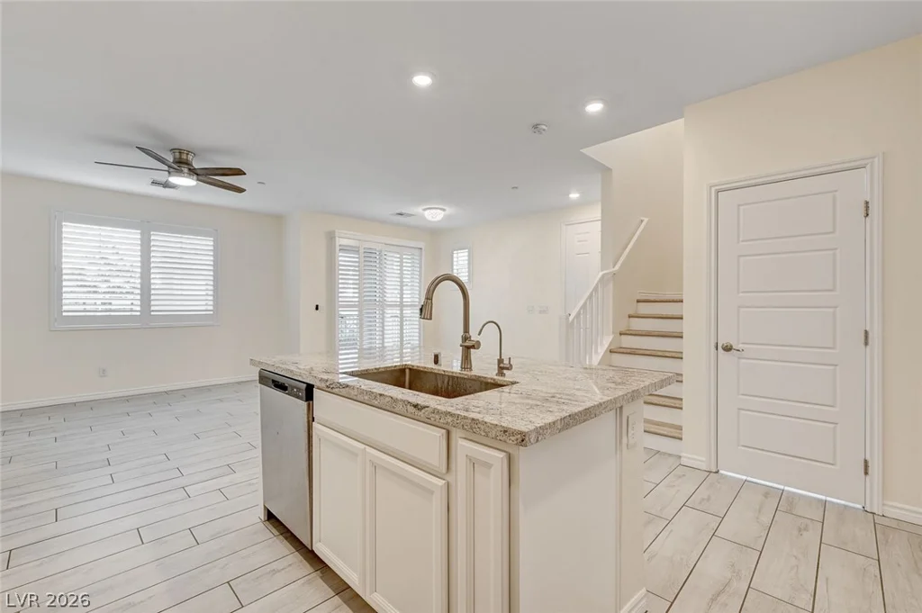 7358 Decatur, Las Vegas, NV 89131