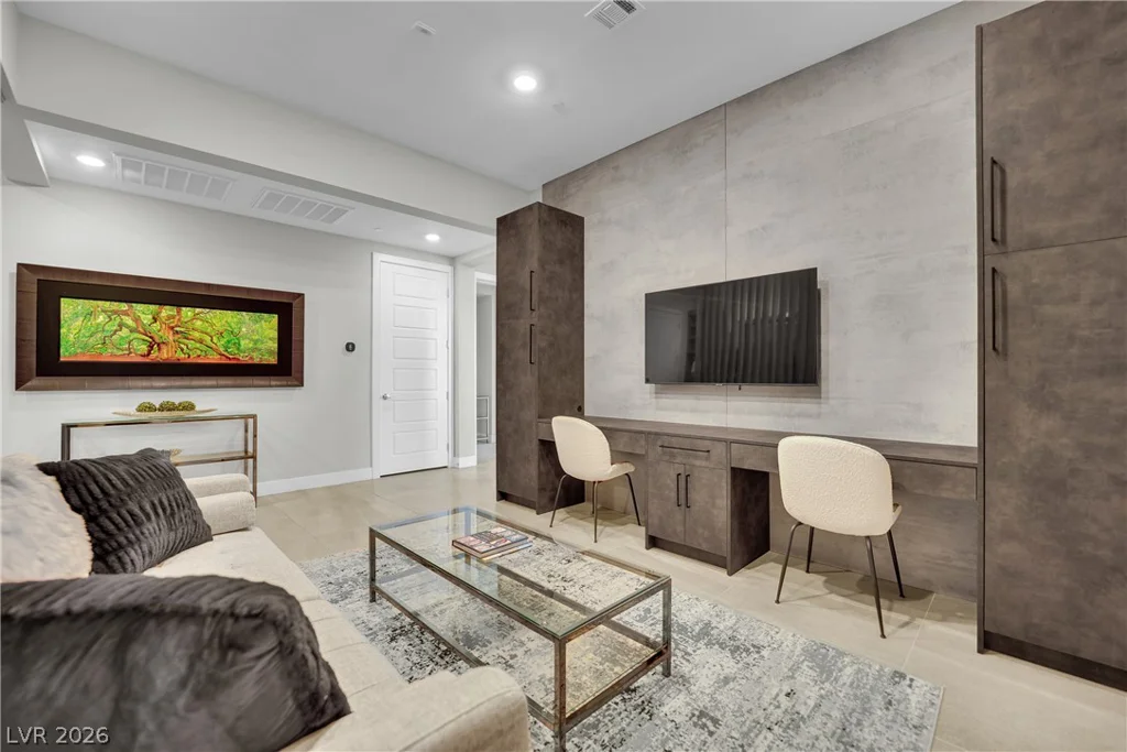 9141 Las Manaitas, Las Vegas, NV 89144