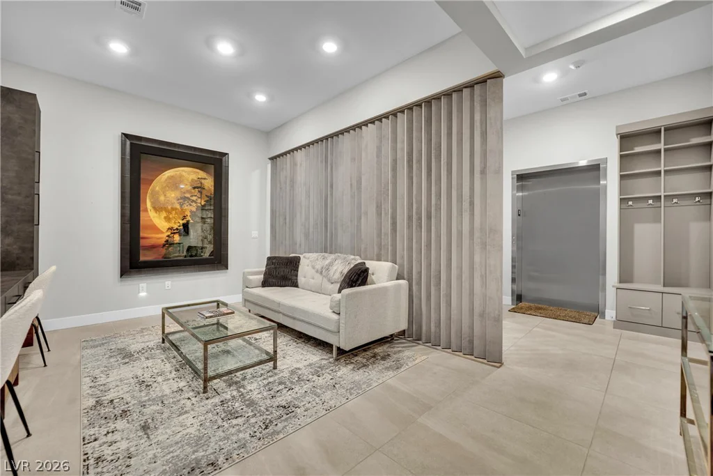 9141 Las Manaitas, Las Vegas, NV 89144