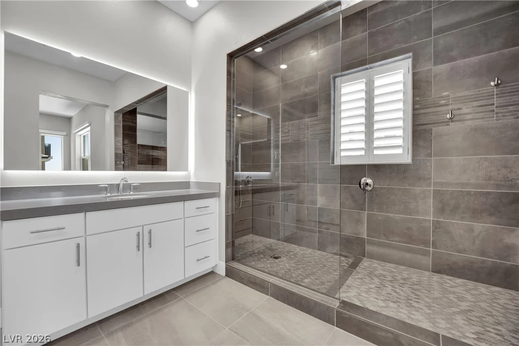 9141 Las Manaitas, Las Vegas, NV 89144