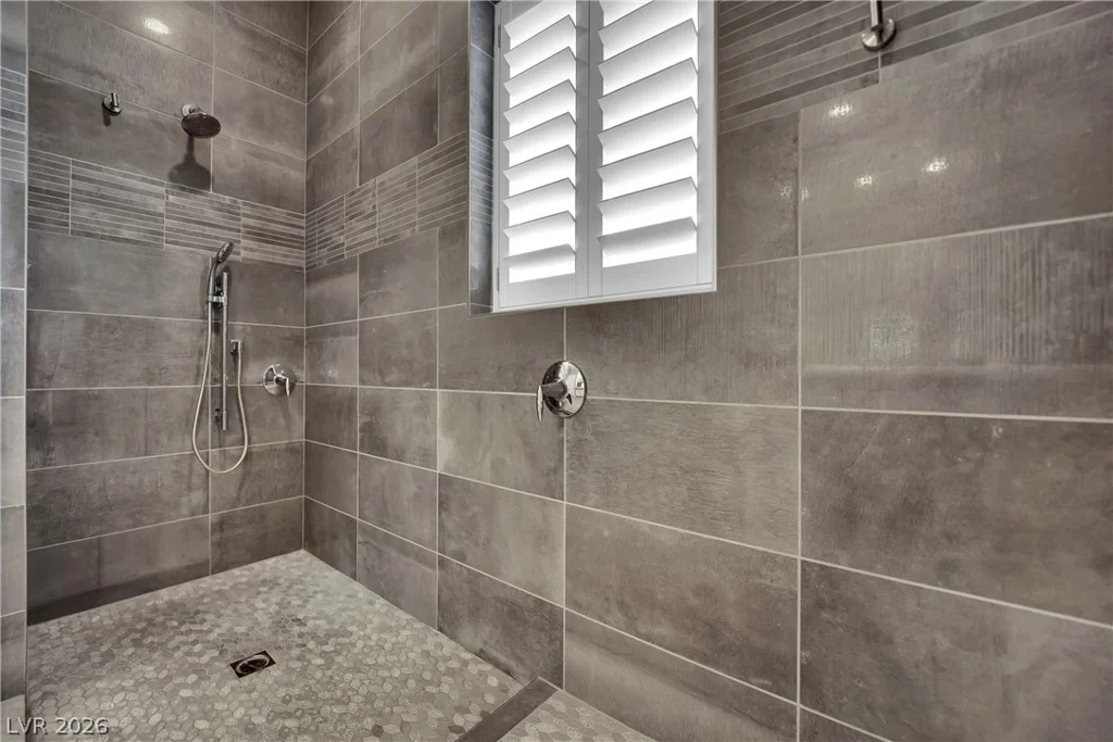 9141 Las Manaitas, Las Vegas, NV 89144