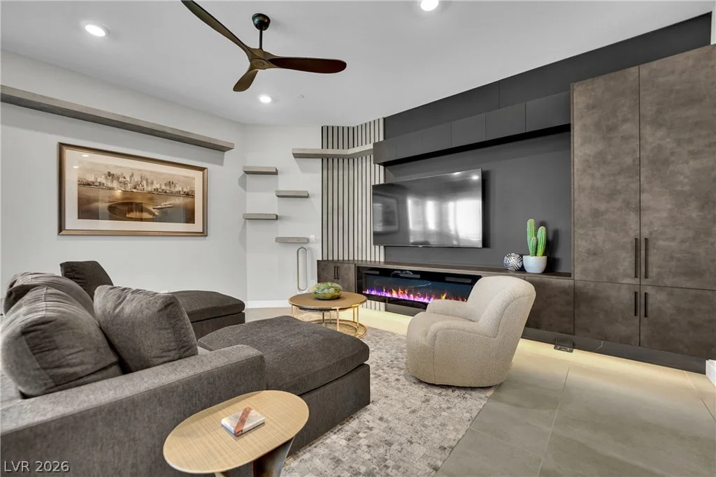 9141 Las Manaitas, Las Vegas, NV 89144