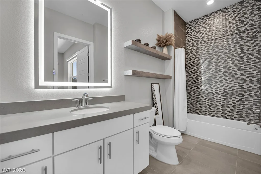 9141 Las Manaitas, Las Vegas, NV 89144