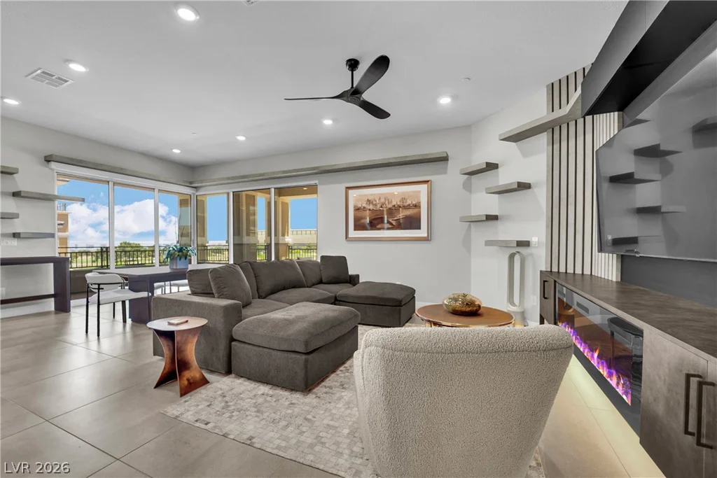 9141 Las Manaitas, Las Vegas, NV 89144