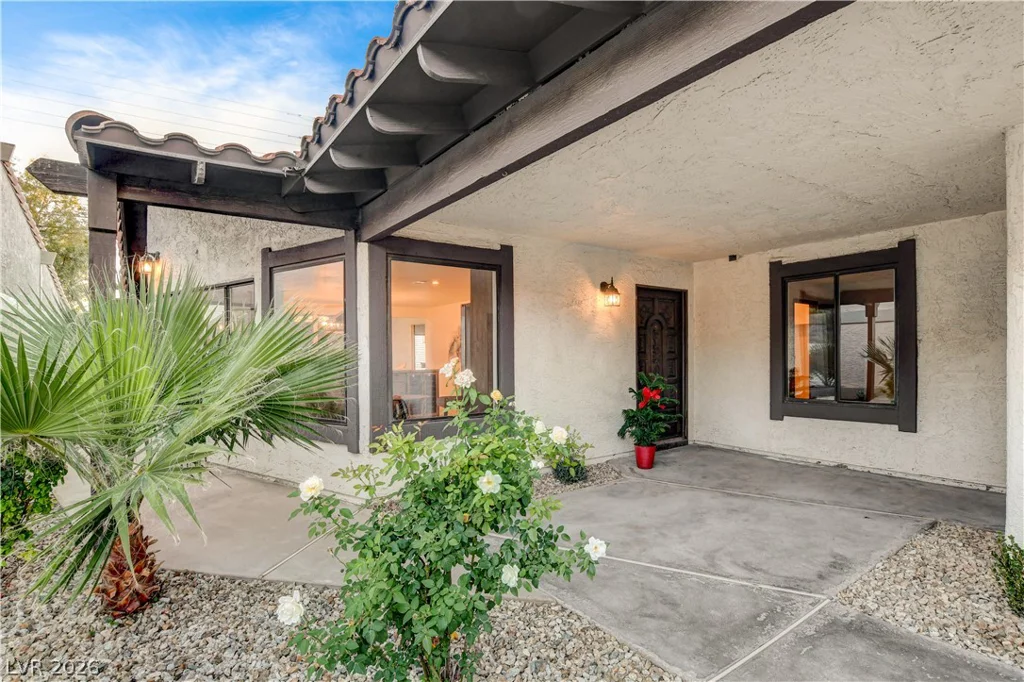2100 Plaza Del Padre, Las Vegas, NV 89102