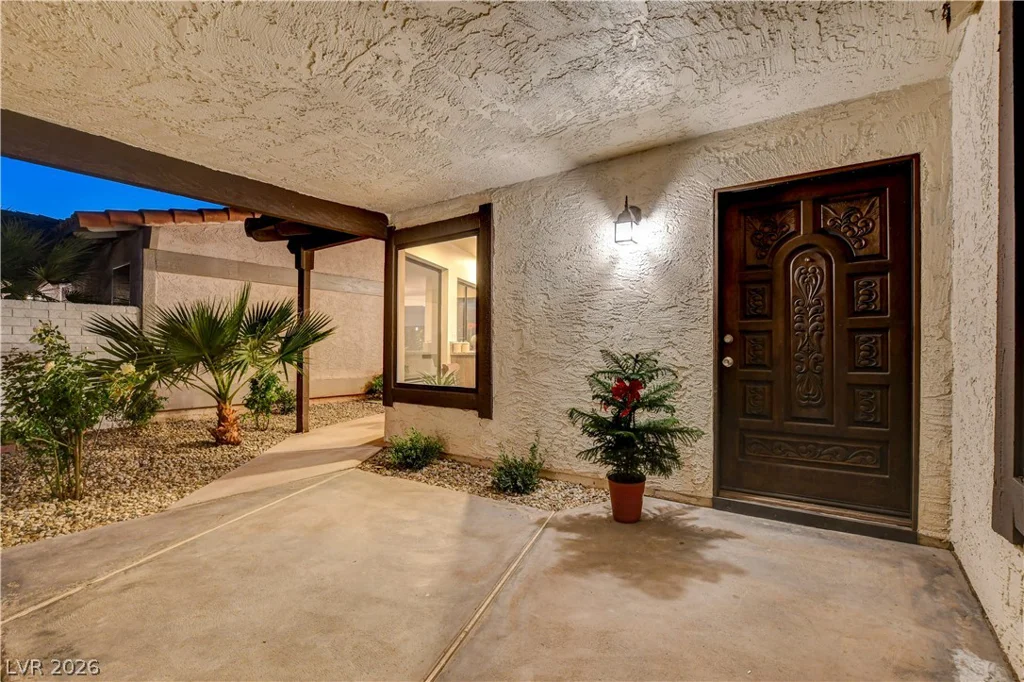 2100 Plaza Del Padre, Las Vegas, NV 89102