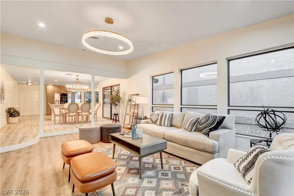 2100 Plaza Del Padre, Las Vegas, NV 89102