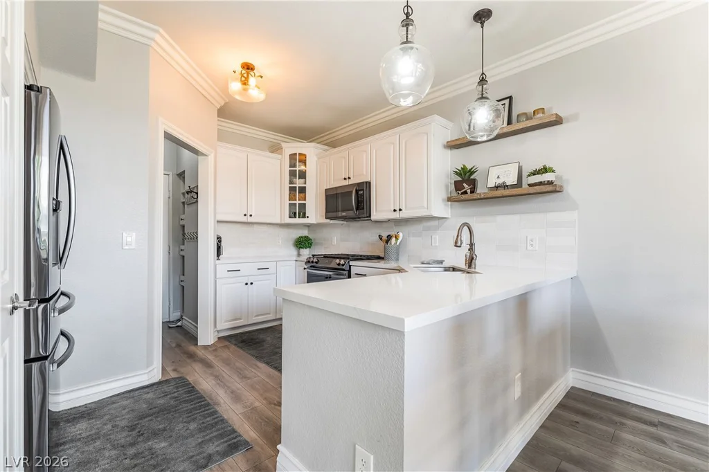 251 Green Valley, Henderson, NV 89012