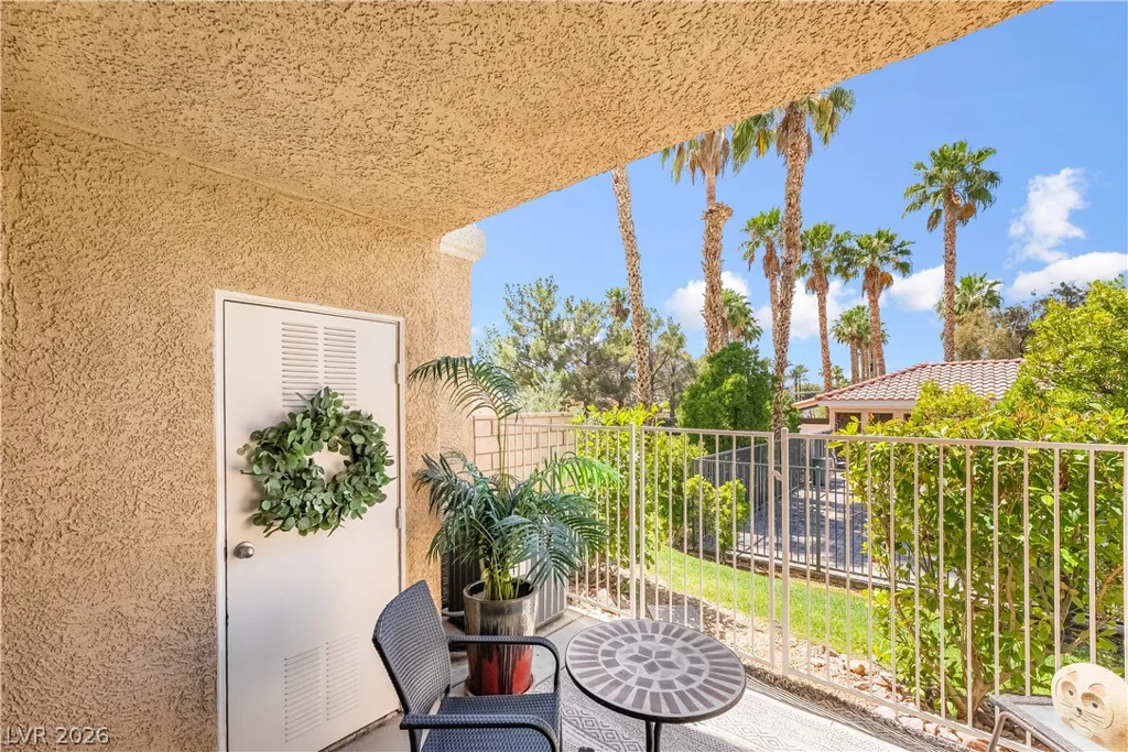 251 Green Valley, Henderson, NV 89012