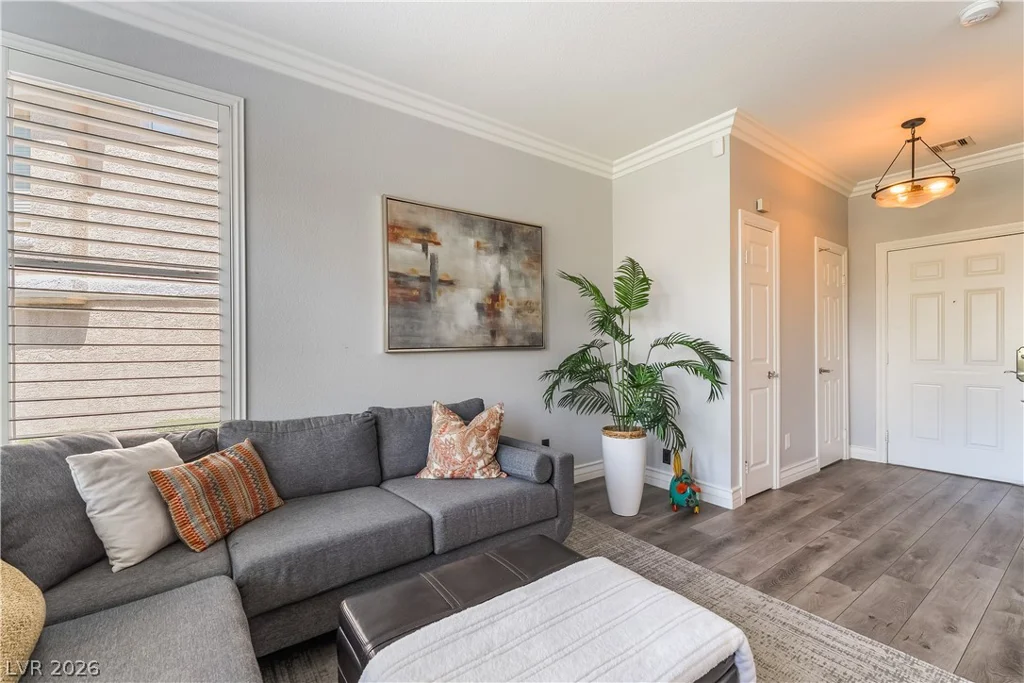 251 Green Valley, Henderson, NV 89012