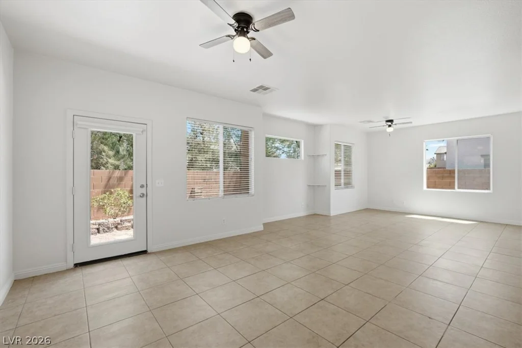 10630 Lessona, Las Vegas, NV 89141