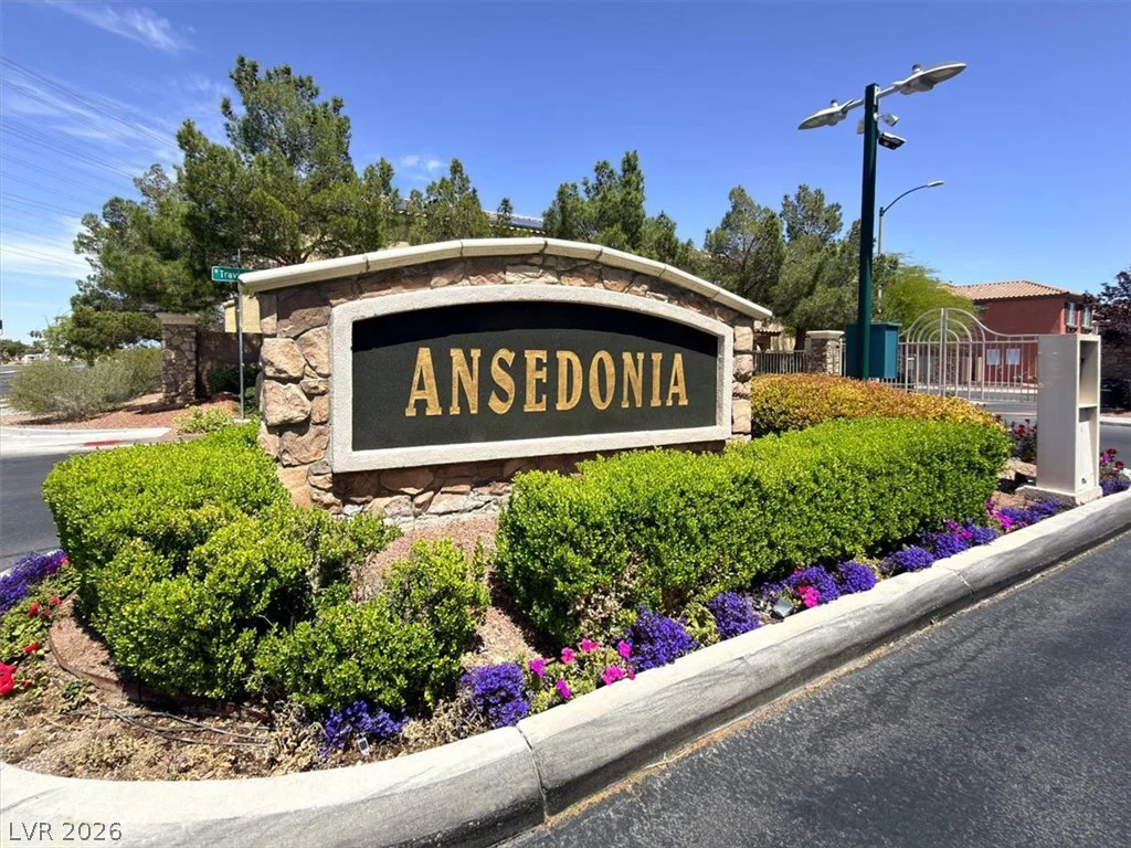 10630 Lessona, Las Vegas, NV 89141