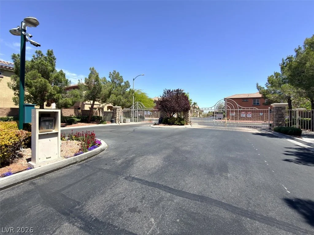 10630 Lessona, Las Vegas, NV 89141
