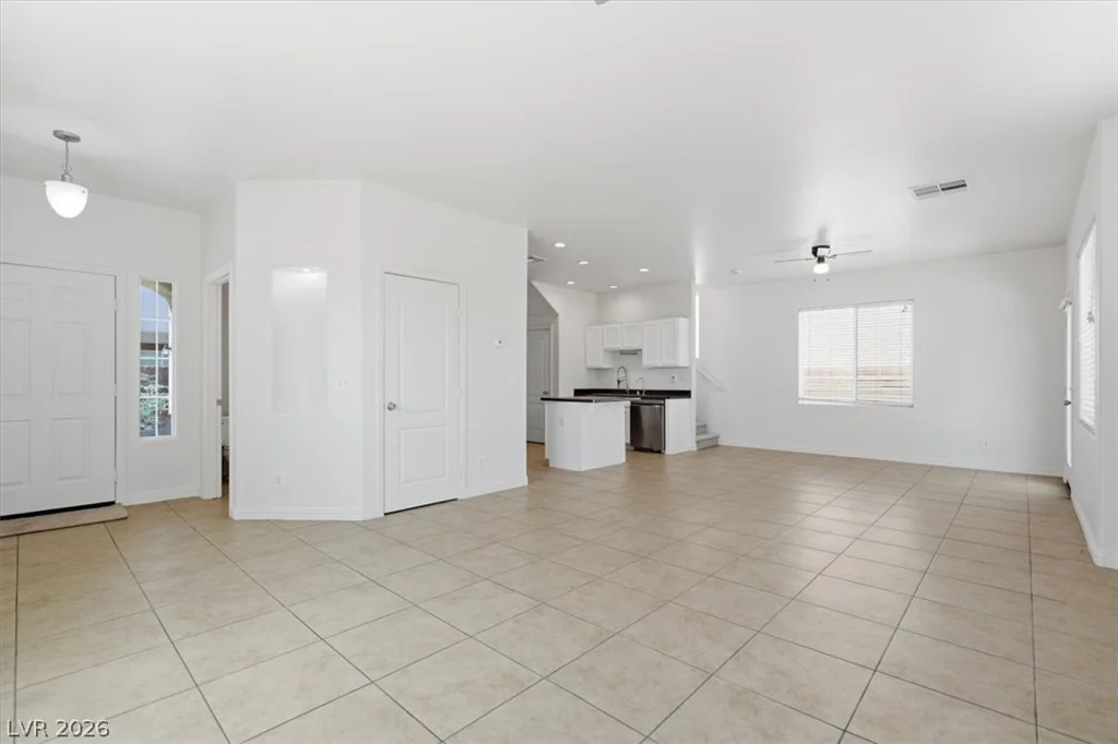 10630 Lessona, Las Vegas, NV 89141