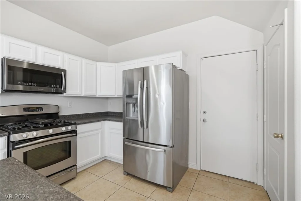 10630 Lessona, Las Vegas, NV 89141