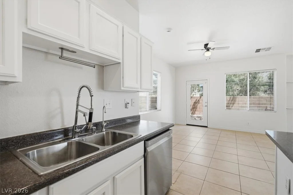 10630 Lessona, Las Vegas, NV 89141